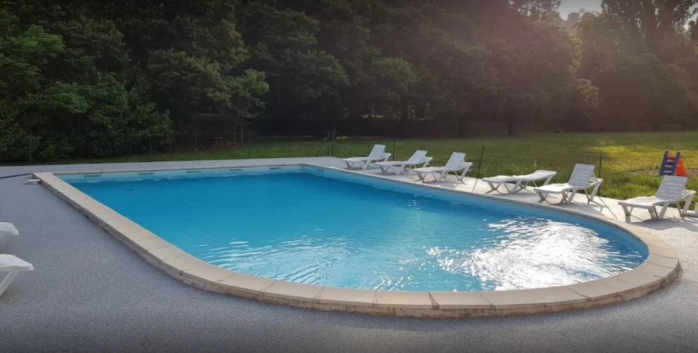 bord de piscine